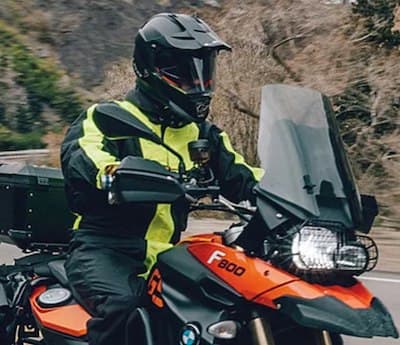 Motorcycle rain suit