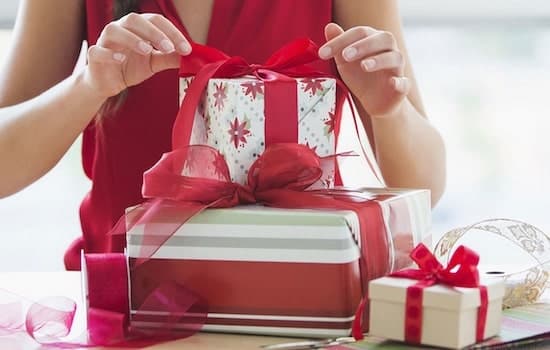Thoughtful Gifts for Your Aunt